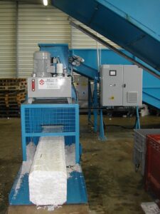 Presse à polystyrène Bretagne hydraulique