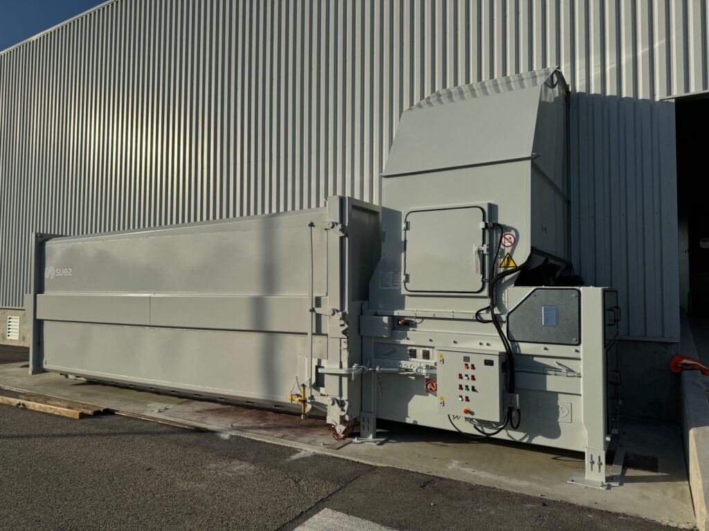 Compacteur poste fixe vérins croisés
