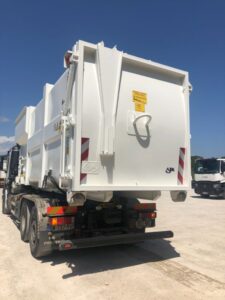 Compacteur monobloc embarqué