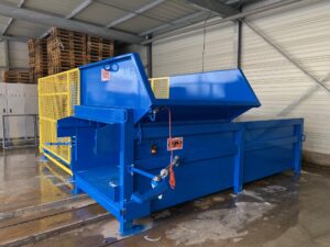 Compacteur poste fixe vérin en ligne